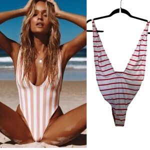 NWT Dippin Daisy’s One Piece Bathing Suit